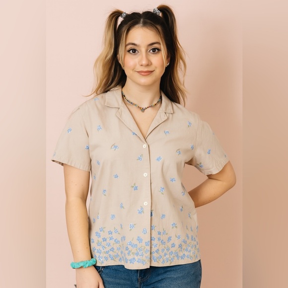 Y2K 90s Vintage Button-Up Shirt with Blue Floral Embroidery – Size L - Picture 8 of 8